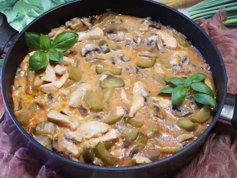 Potrawka indycza idylla