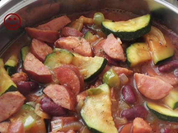 Potrawka jednogarnkowa. Potrawka jednogarnkowa.