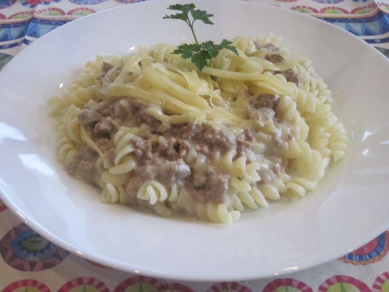 Potrawka mięsna w sosie musztardowym Potrawka mięsna w sosie musztardowym