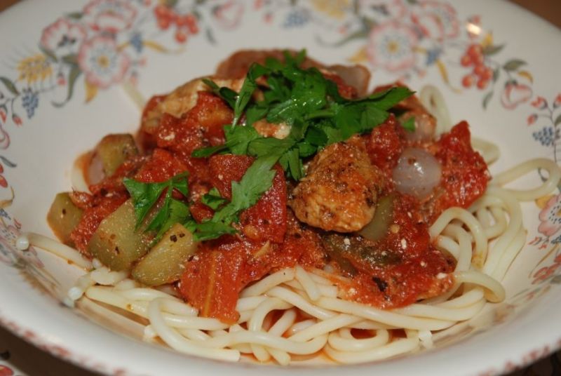 Potrawka mięsna z makaronem