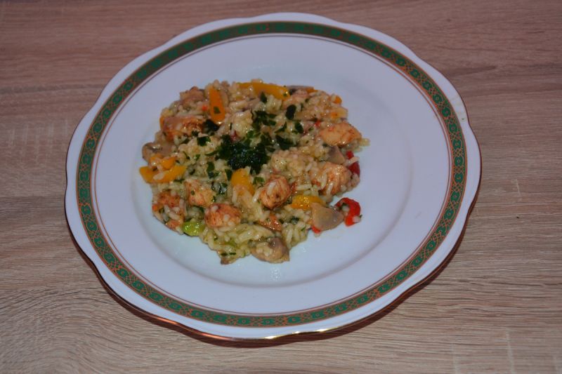 Potrawka ryżowa kurczakiem