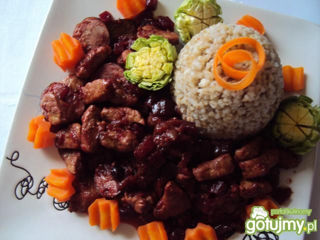 Potrawka z buraczkami i kiełbasą