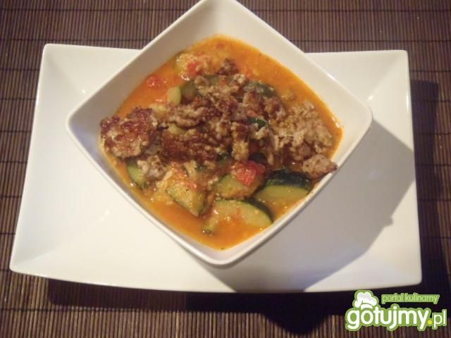 Potrawka z cukini z mięsem mielonym