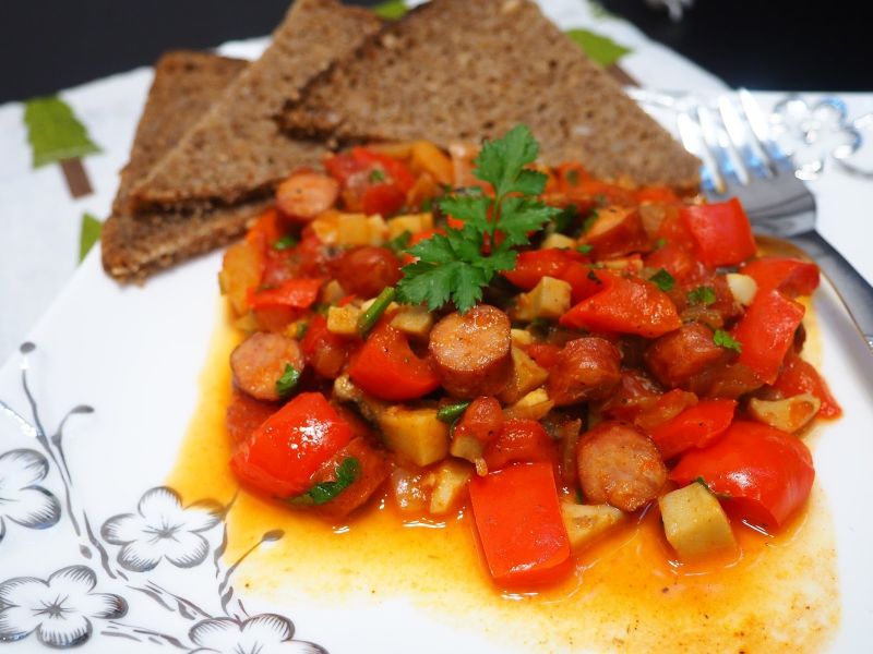 Potrawka z frankfurterkami