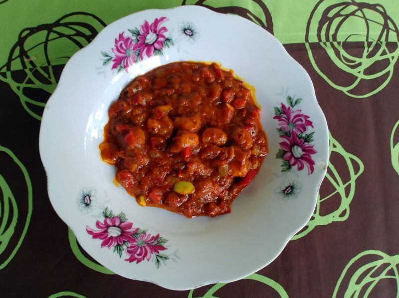 Potrawka z krewetkami, mlekiem kokosowym i papryką Potrawka z krewetkami, mlekiem kokosowym i papryką