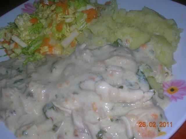 Potrawka z kurczaka w białym sosie