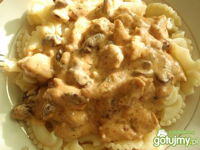 Potrawka z kurczaka z czerwoną fasolą Potrawka z kurczaka z czerwoną fasolą