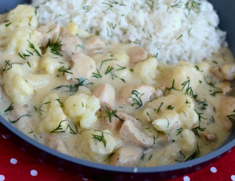 Potrawka z kurczaka z kalafiorem i mascarpone Potrawka z kurczaka z kalafiorem i mascarpone