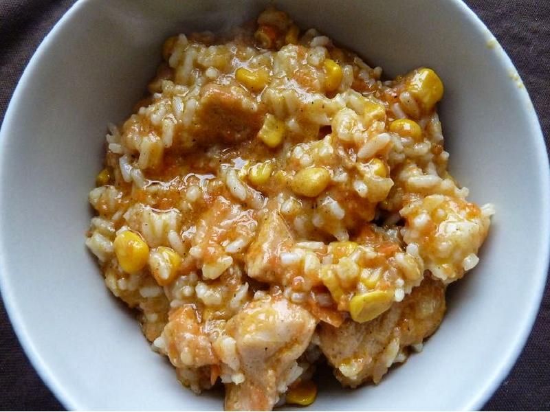 Potrawka z kurczaka z marchewką i kukurydzą