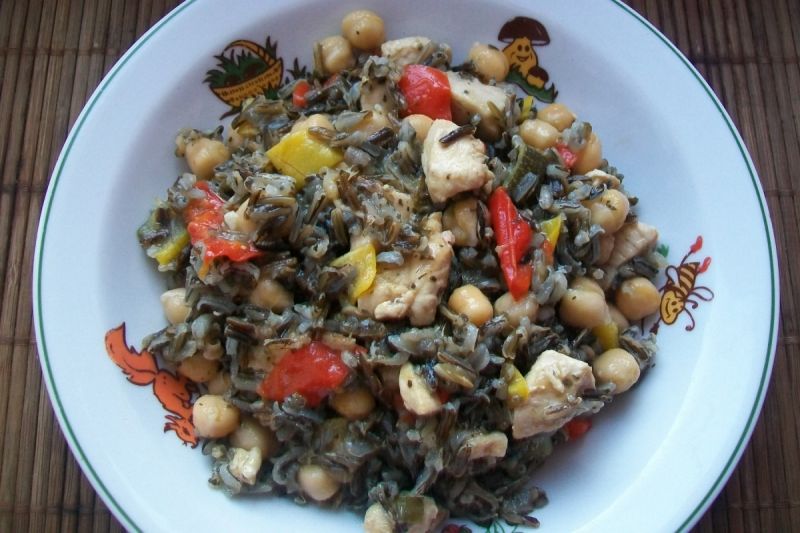 Potrawka z kurczaka z warzywami i dzikim ryżem Potrawka z kurczaka z warzywami i dzikim ryżem