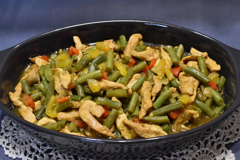 Potrawka z kurczakiem i fasolką szparagową