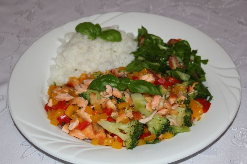 Potrawka z łososia  Potrawka z łososia