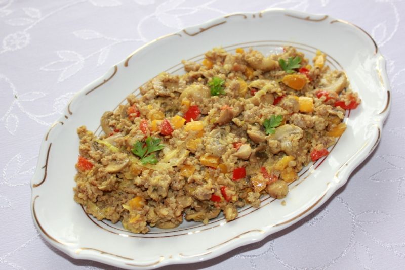 Potrawka z mielonym mięsem  Potrawka z mielonym mięsem