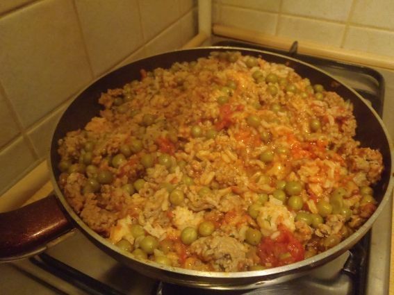 Potrawka z mięsa mielonego z ryżem Potrawka z mięsa mielonego z ryżem