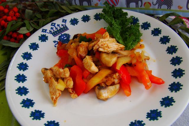 Potrawka z papryki i indyka