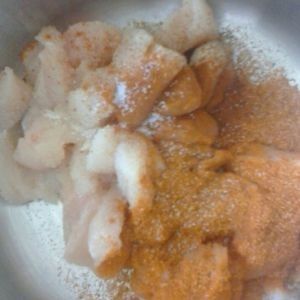 Potrawka z piersi z cukinią, marchewką i papryką 