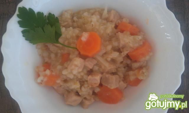 Potrawka ze schabu z kaszą jęczmienną