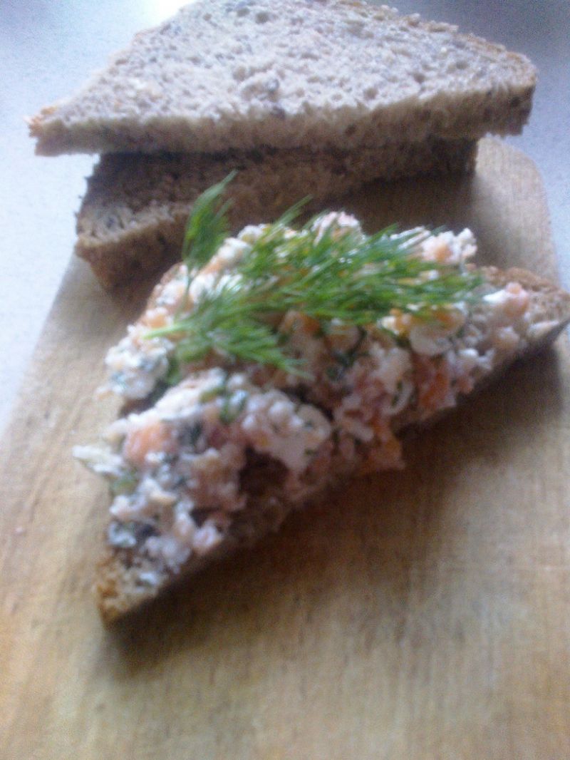 Powiew wiosny czyli łosoś z koperkiem i szczypiork