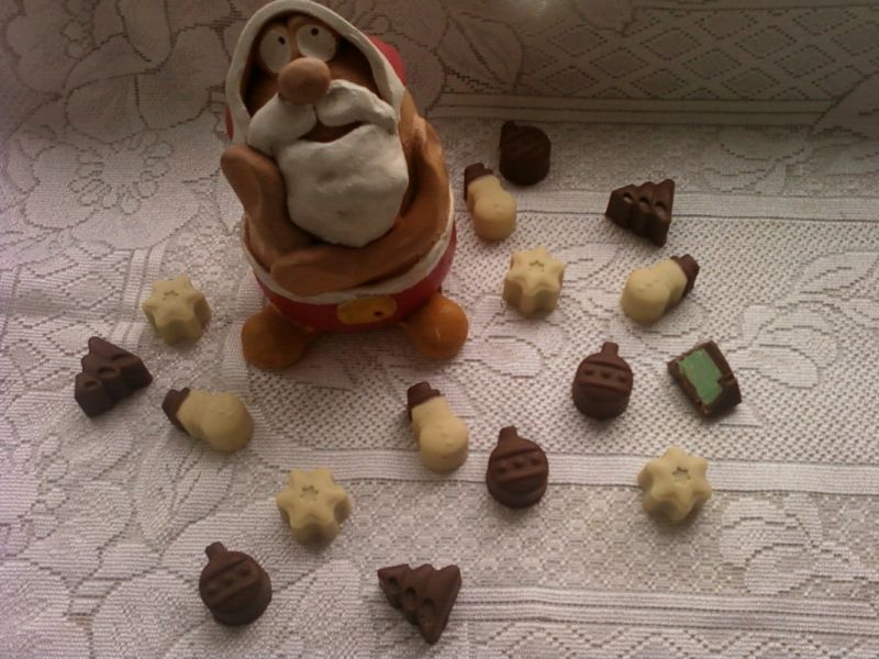 Pralinki z nadzieniem miętowym Pralinki z nadzieniem miętowym