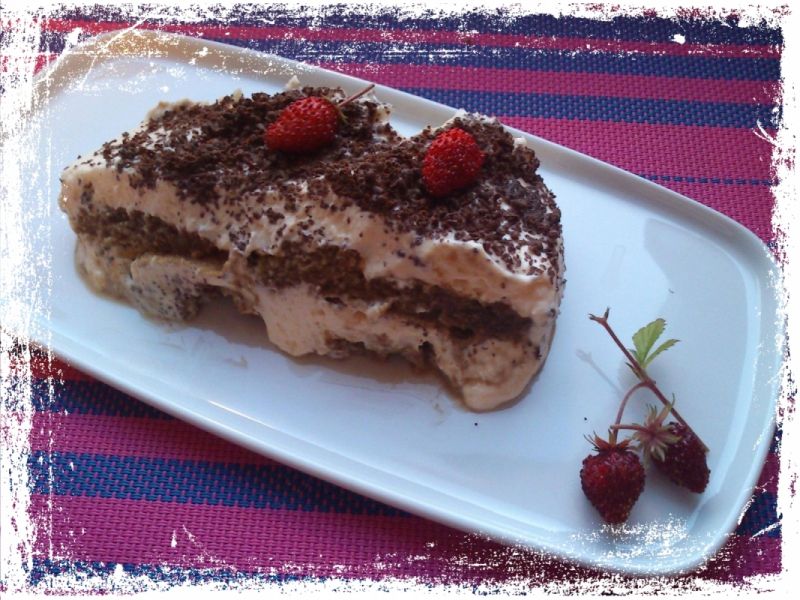 Prawie klasyczne tiramisu Prawie klasyczne tiramisu