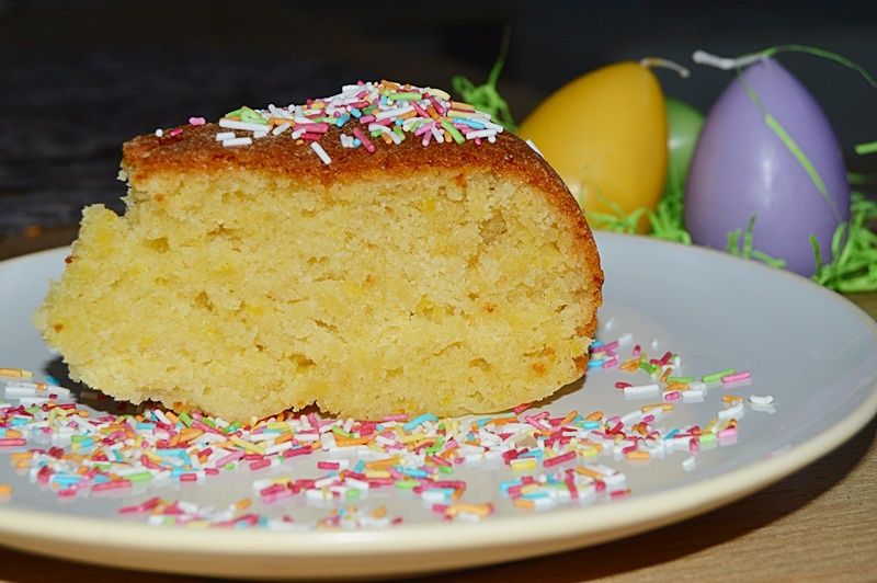 Prosta babka jogurtowa