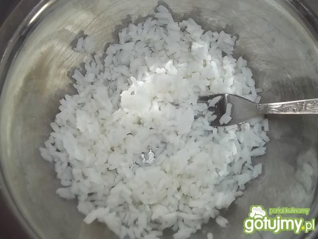 Prosta ryżowa sałatka