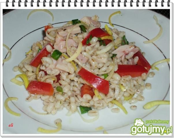 Prosta sałatka Eli z pęczaku