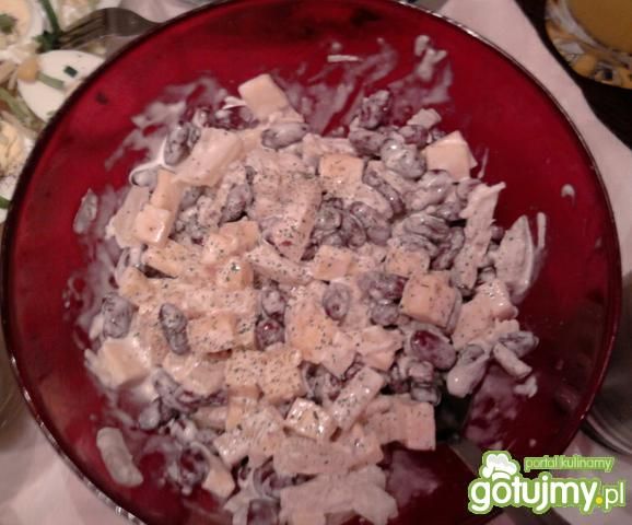 Prosta sałatka z fasolką