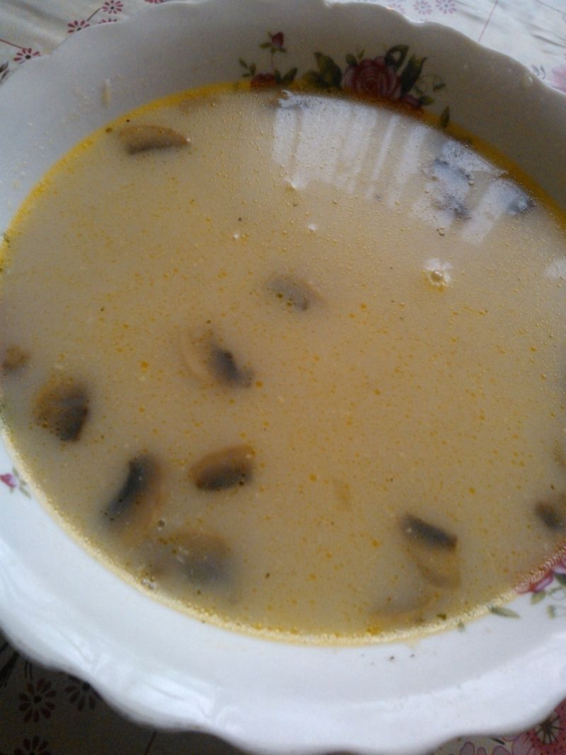 Prosta zupa pieczarkowa