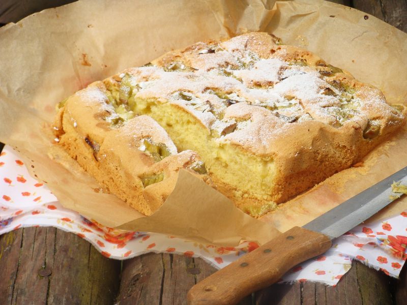 Proste ciasto z rabarbarem