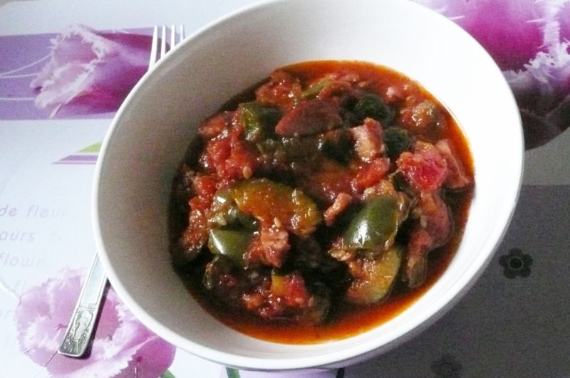 Proste leczo z cukinii