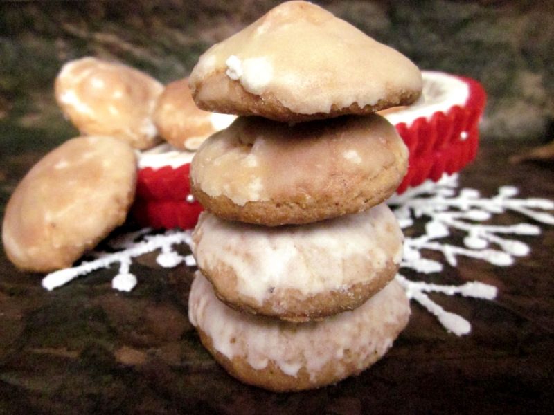 Proste pierniczki lukrowane