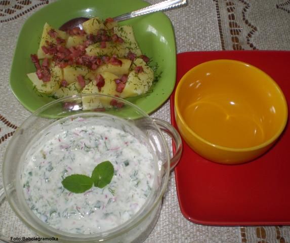 Prosty chłodnik z miętową nutką : Prosty chłodnik z miętową nutką :