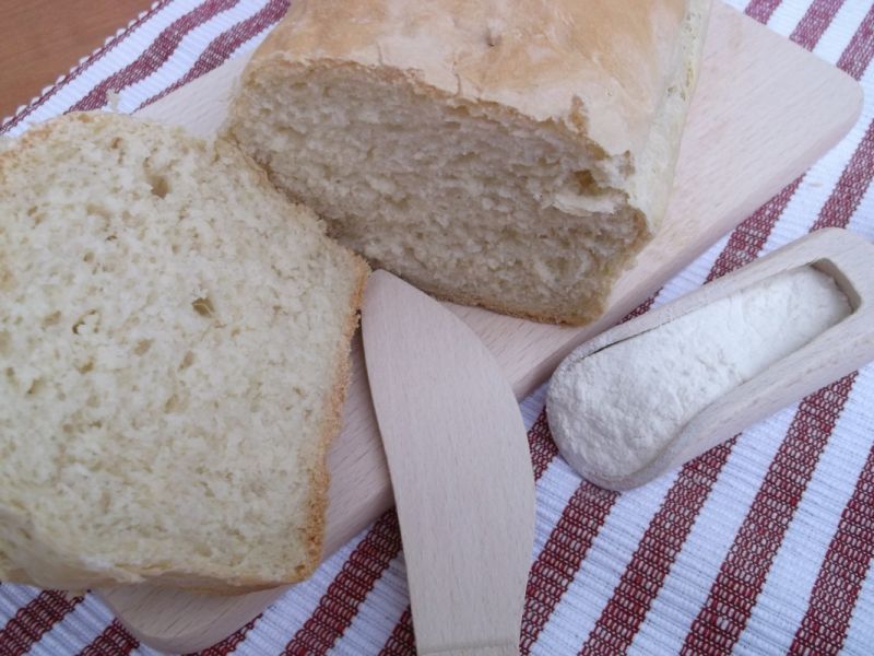Prosty domowy chlebek