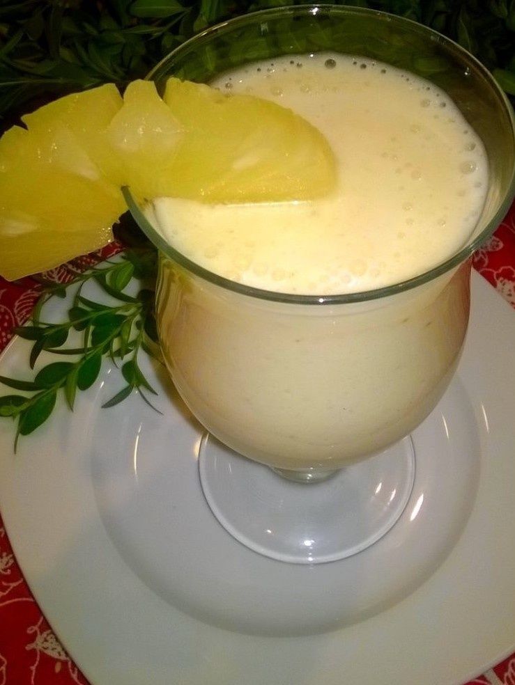 Prosty koktajl z ananasem