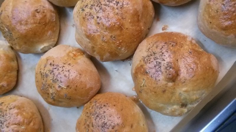 Prowansalskie bułki śniadaniowe   Prowansalskie bułki śniadaniowe