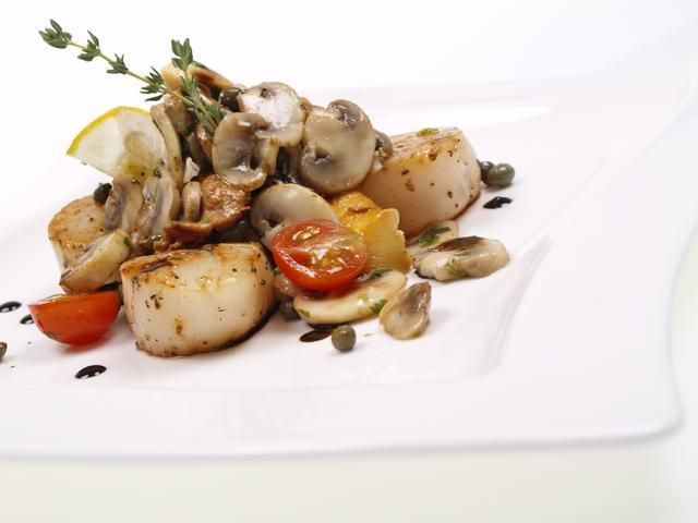 Przegrzebki z pieczarkami Przegrzebki z pieczarkami