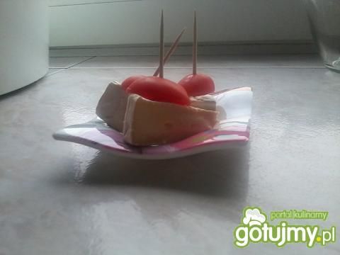 Przekąska serowa z pomidorkami Przekąska serowa z pomidorkami