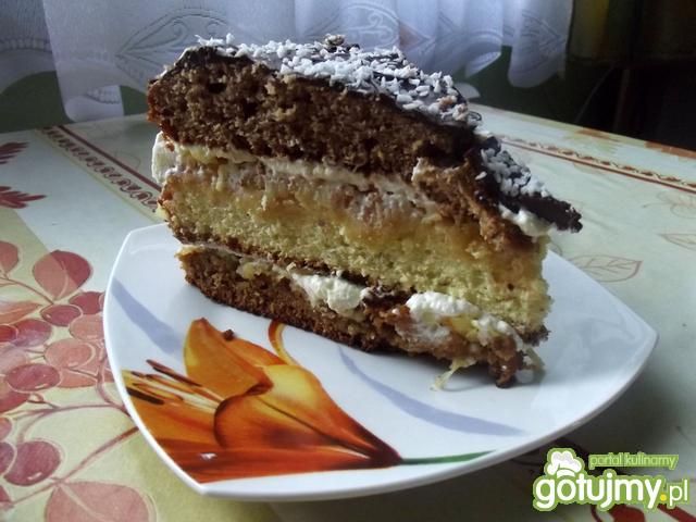 Przekładany torcik z jabłkami