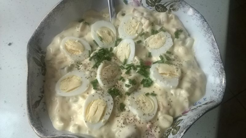 Przepiorcze jajka w sosie Przepiorcze jajka w sosie