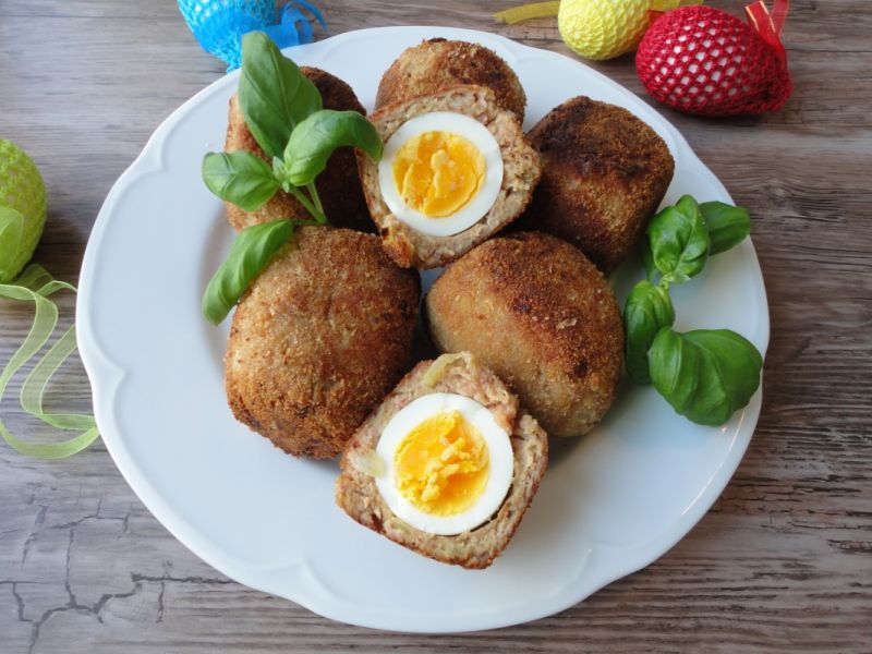 Przepisy na jajka po szkocku Przepisy na jajka po szkocku