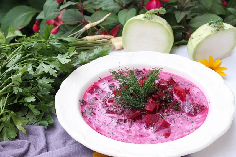 Przepisy na zupy z buraczkami