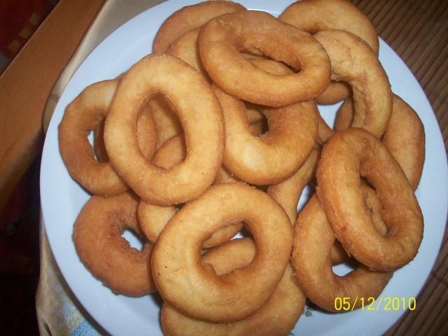 Przepyszne krążki z serkiem:) Przepyszne krążki z serkiem:)