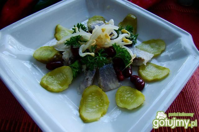 Przystawka śledziowa z kiełkami  Przystawka śledziowa z kiełkami