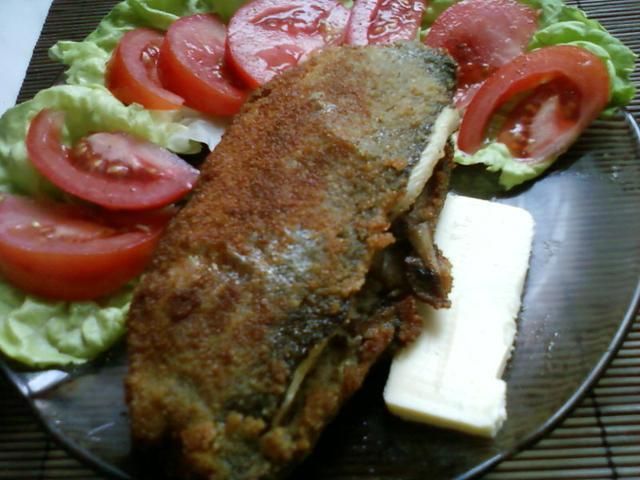 Pstrąg faszerowany pieczarkami Pstrąg faszerowany pieczarkami