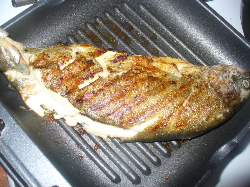 Pstrąg grillowany