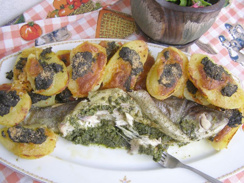 Pstrąg i ziemniaki ze szpinakiem,mozzarellą