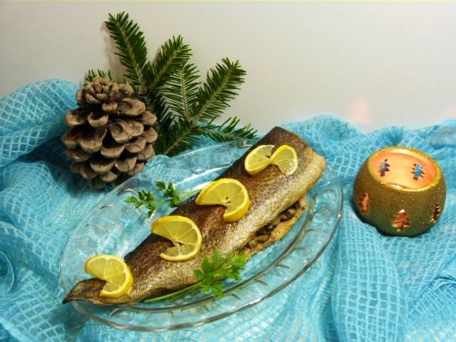 Pstrąg tęczowy z pieczarkami