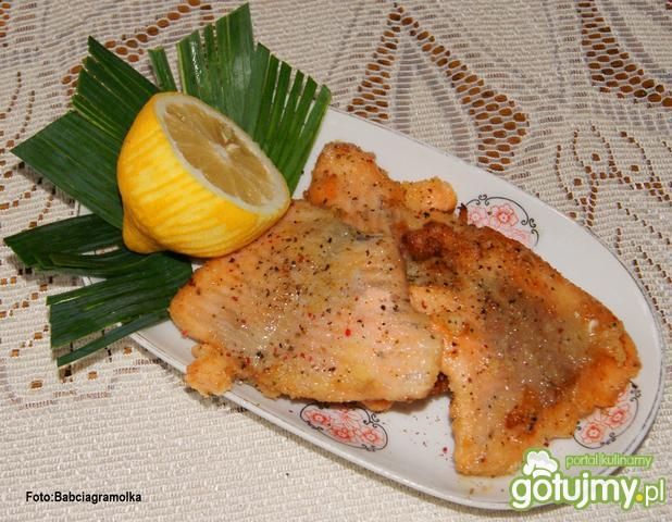 Pstrąg w kolorowym pieprzu