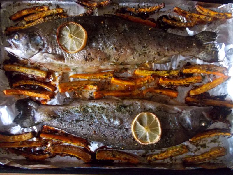 Pstrąg z koperkiem i puree ziemniaczane z boczkiem Pstrąg z koperkiem i puree ziemniaczane z boczkiem